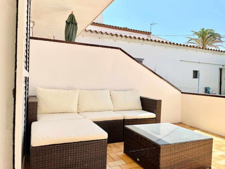 Apartamento A Primera Linea En Apartamento Rosas